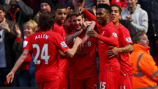 欧冠决赛用球谍照：包含白+深紫，灵感来自举办城市布达佩斯（欧冠决赛用球疑似曝光：白+深紫配色，设计灵感源于布达佩斯）