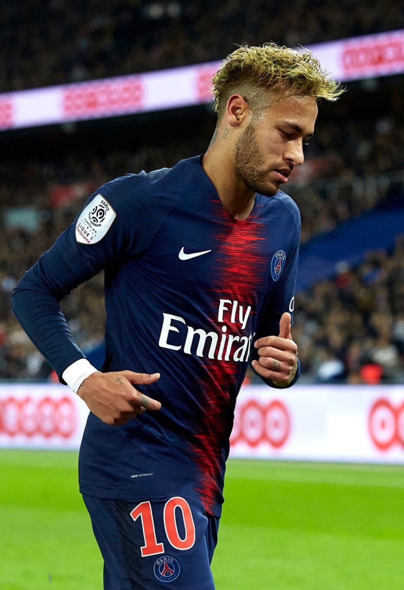 董路：中国人是世界上最不热爱足球的人！球员不爱足球，就是干活挣钱（董路：国人对足球热情全球垫底！球员不爱足球，只当谋生手段）