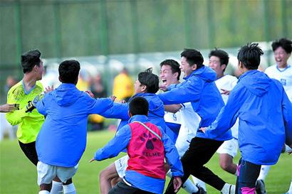 76人更新伤病报告：马克西对阵步行者降级为出战成疑（76人伤情更新：马克西对阵步行者状态降为出战成疑）