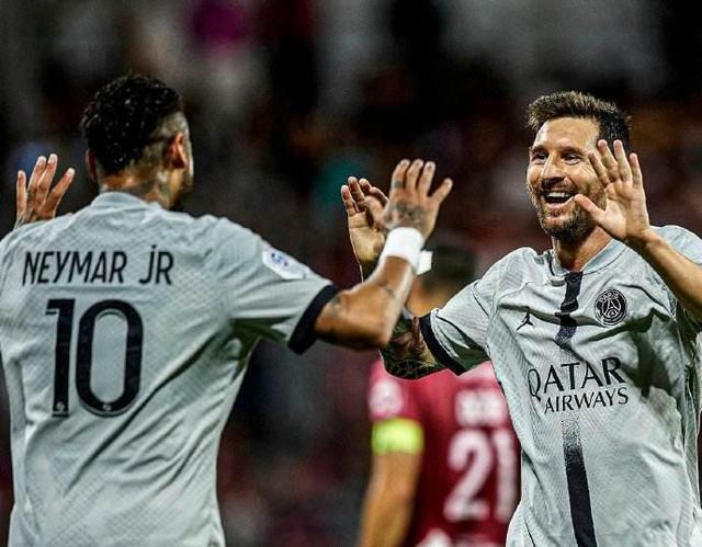 NBA焦点战：湖人主场逆转掘金,（NBA重头戏：湖人在主场逆转掘金）