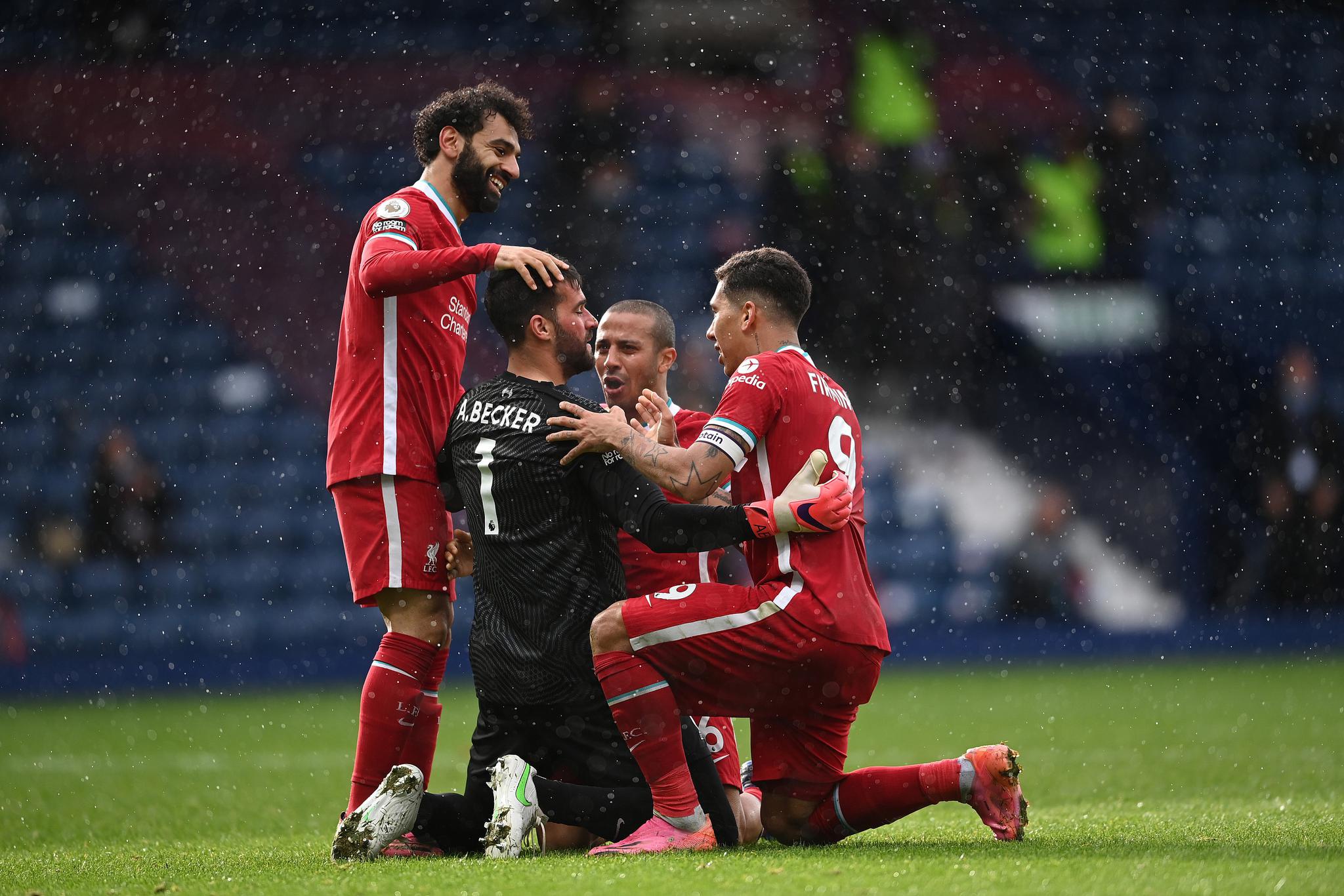 记者：德温特想踢欧冠，他依然优先考虑加盟国米（记者：德温特渴望征战欧冠，加盟国米仍是他的首选）