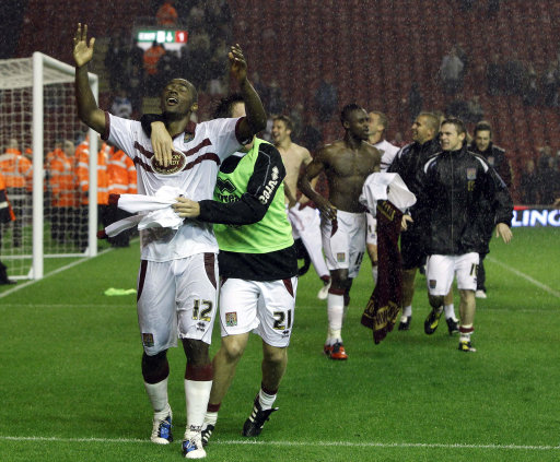 外媒：迈阿密国际将签下竞赛队26岁阿根廷边后卫穆拉（外媒称：国际迈阿密接近签下竞赛队26岁阿根廷边后卫穆拉）