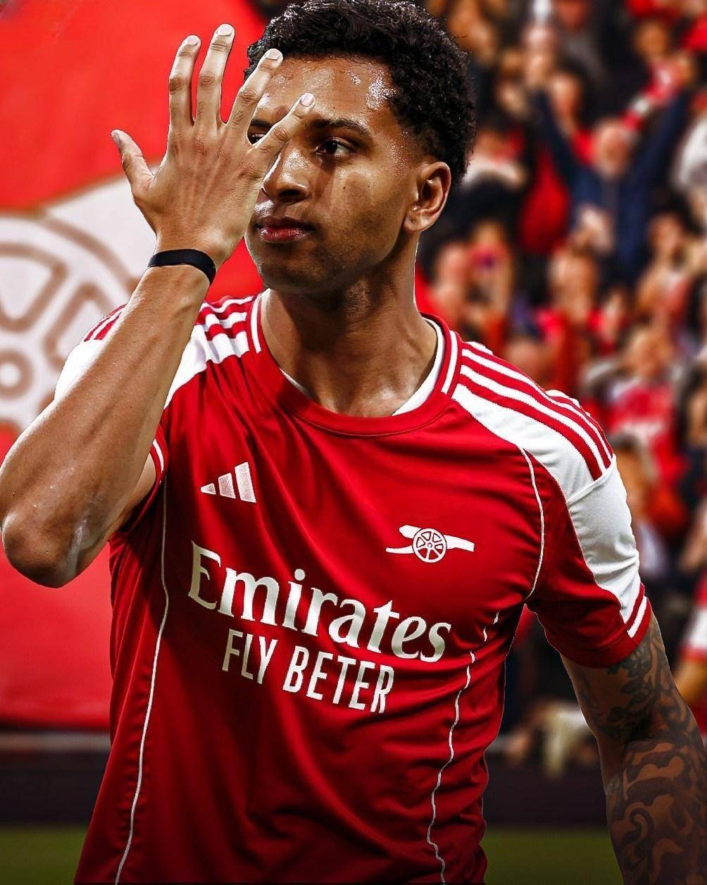 慢镜头：米兰、尤文和三家英超俱乐部对热苏斯感兴趣（米兰、尤文以及三家英超俱乐部均对热苏斯有意）