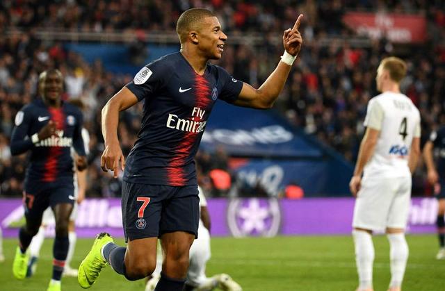 TF1节目：姆巴佩&德尚等人鼓励博格巴（TF1节目中：德尚、姆巴佩等人为博格巴加油鼓劲）